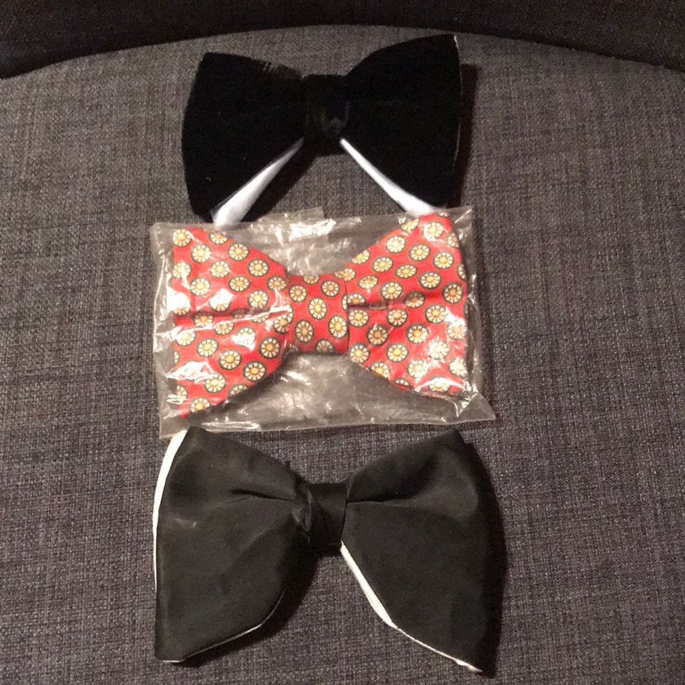Men’s Vintage Bow Ties lit if 3